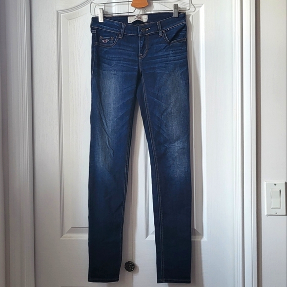 Hollister Dark Wash Jeans - Picture 2 of 4